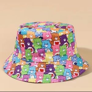 🐻 NWOT! Colorful Bears Bucket Hat